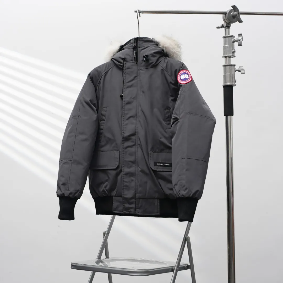 P720 CANADA GOOSE丨Canada Goose 01 Pilot Hooded Down Jacket Color: Graphite Gray Size: XS-XXL